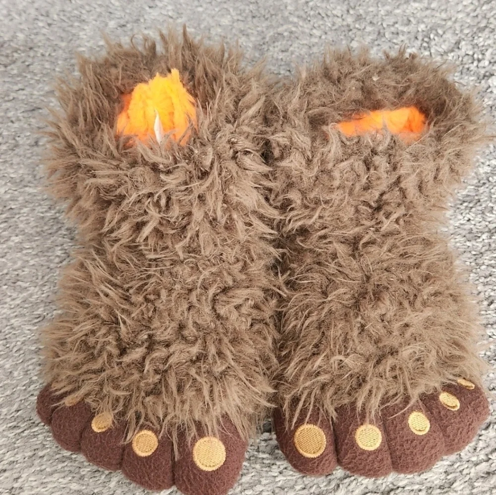 Kids Bigfoot Furry Monster Feet Brown Faux Fur Home Slippers Youth L 2-3